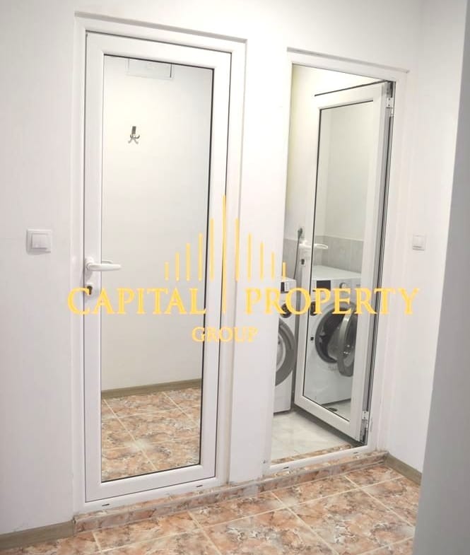 Двустаен апартамент с Паркомясто, Траката , Варна - 0