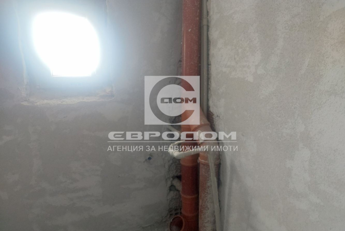 Апартамент + студио + гараж - 0