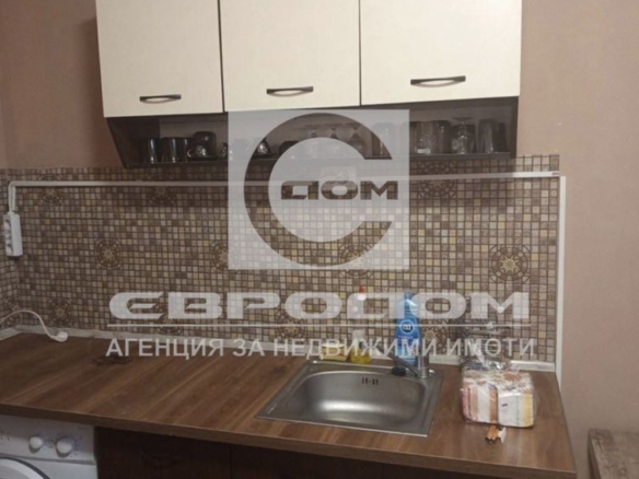 Продавам гарсониера в кв. Три Чучура - Юг - 0