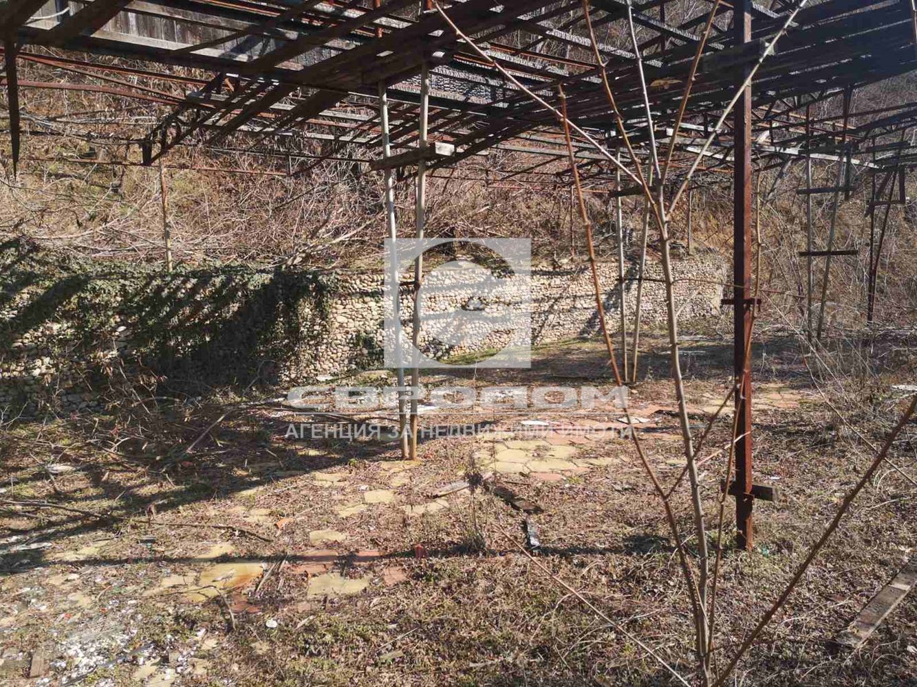 Ресторант " Алеята " в град Мъглиж - 0