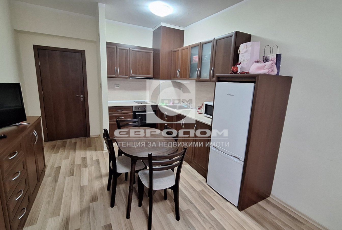 Продавам обзаведен 1- стаен апартамент в кв. Железник - 0