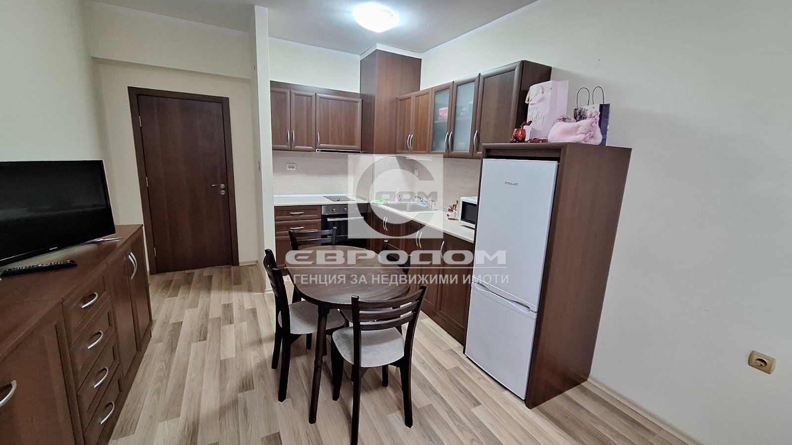 Продавам обзаведен 1- стаен апартамент в кв. Железник - 0