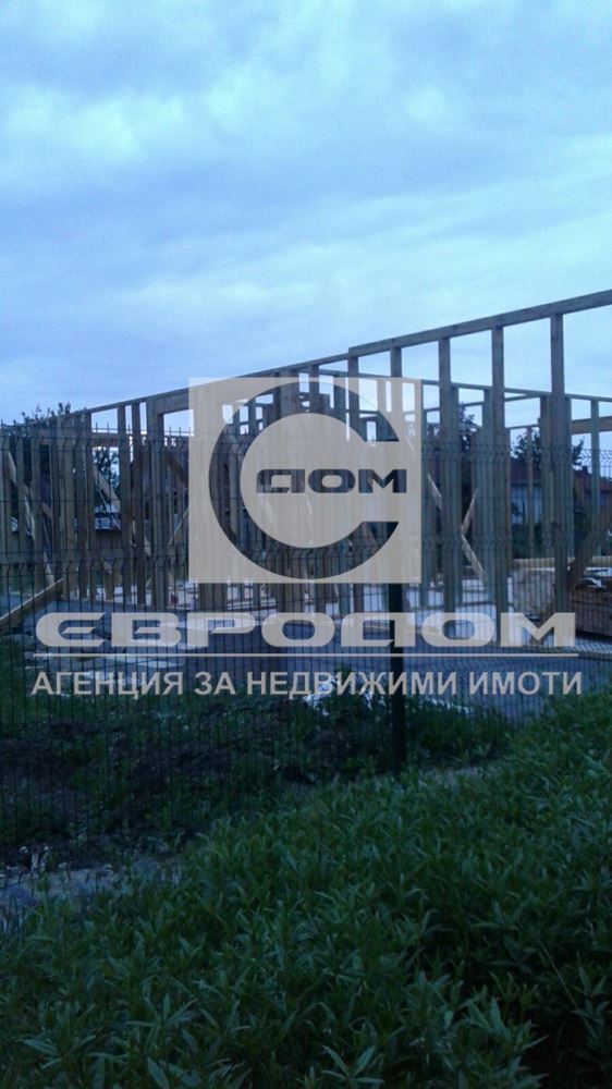 Нова къща в с. Малко Кадиево - 0