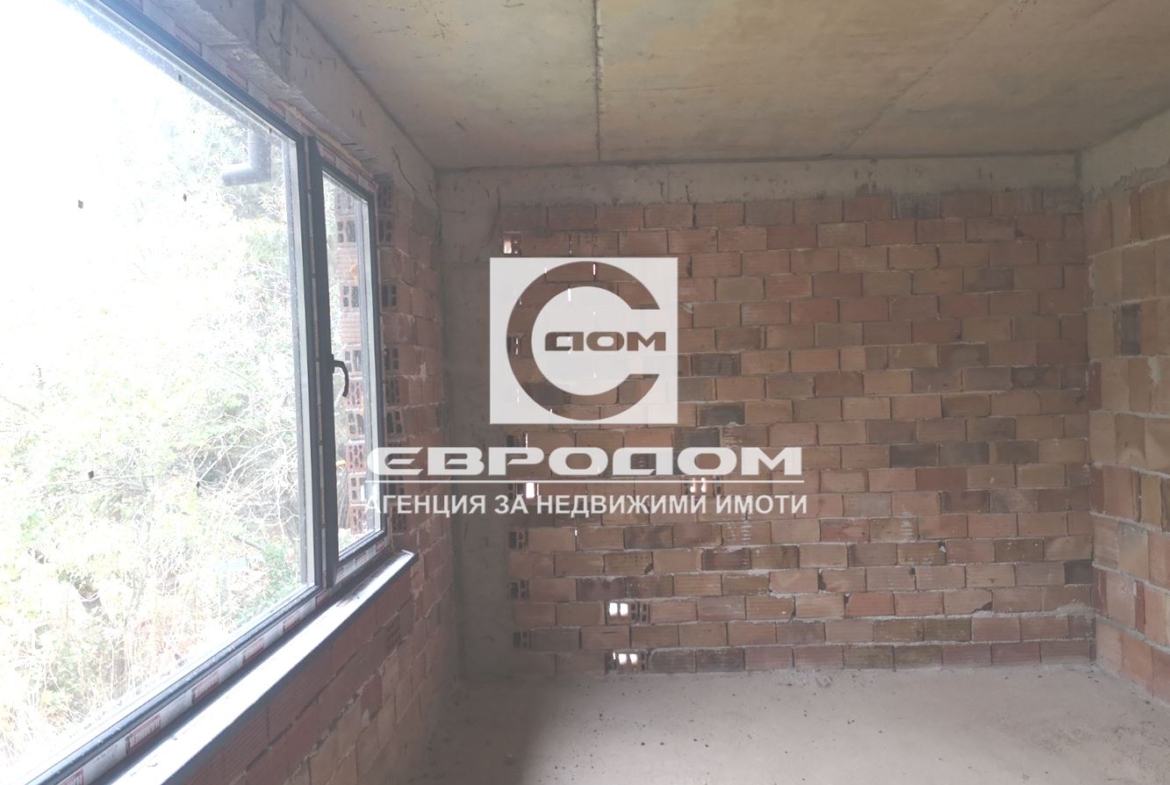 Продавам голяма къща в село Борилово - 0