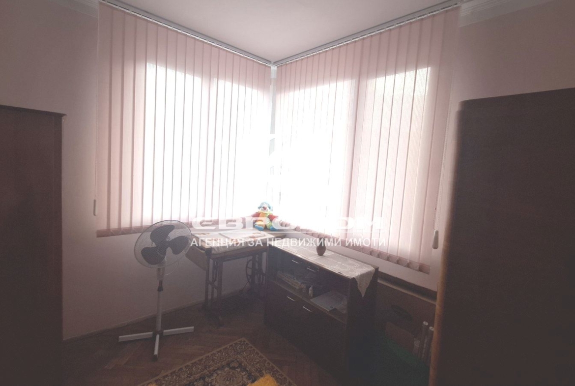 Продавам многостаен апартамент в централната част на Стара Загора - 0