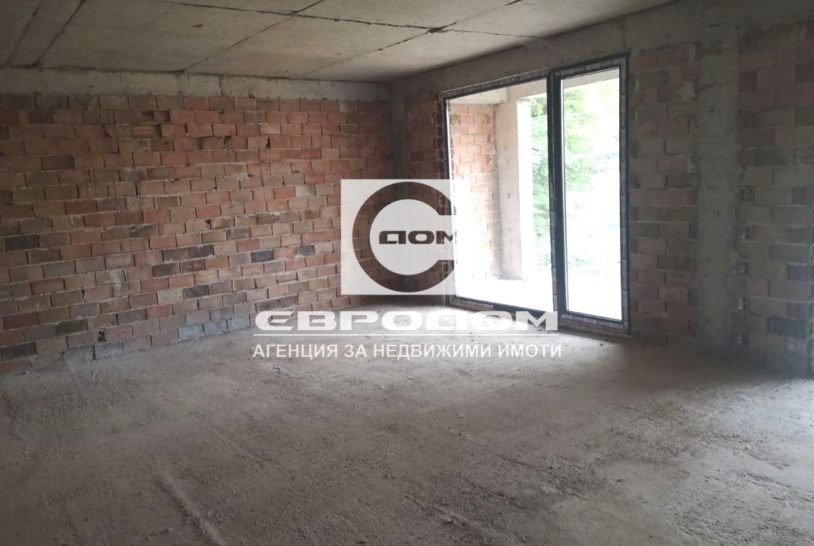 Продавам голяма къща в село Борилово - 0