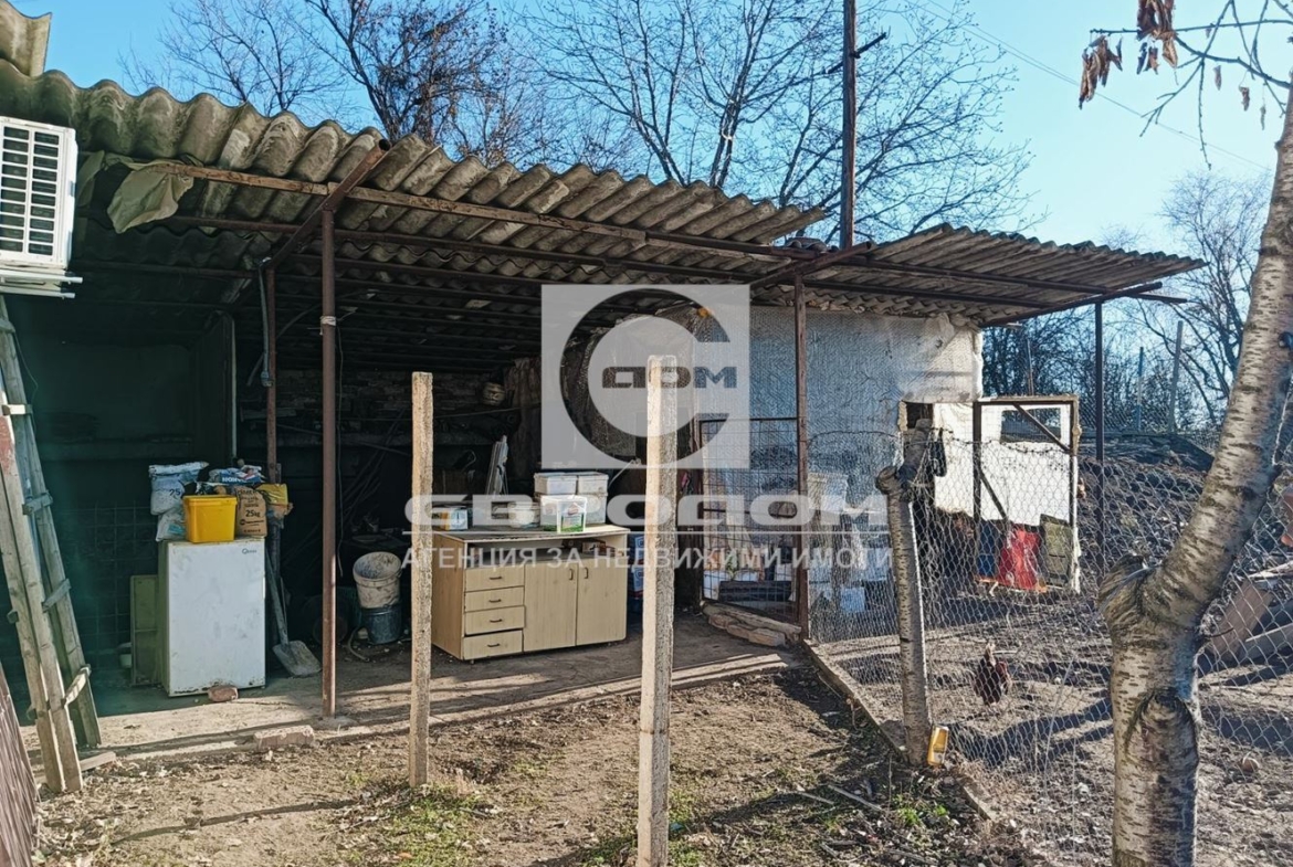 Продавам парцел в Индустриална зона - Изток - 0